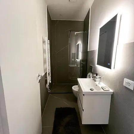 Blloku Appartement *